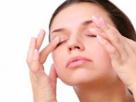 Varför behöver du ögonlocksmassage med en glaspinne och hur man gör det på rätt sätt Hur man masserar ögonlock på medicinska institutioner