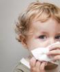 Rinnande näsa hos barn och dess behandling Vad man ska ge barn från en rinnande näsa