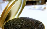 Svart kaviar - fördelarna och nackdelarna med en utsökt delikatess Vad passar svart kaviar med?